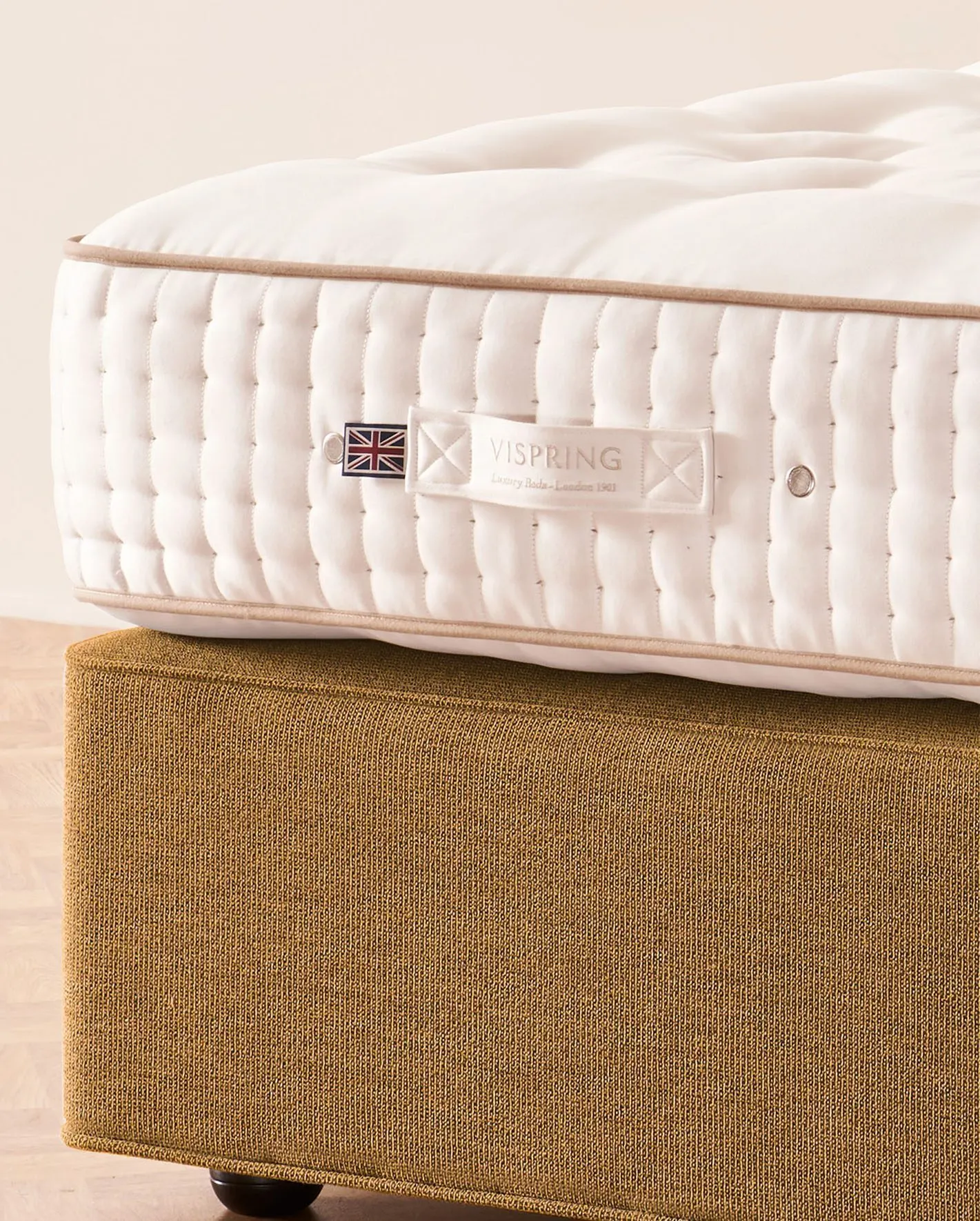 Matrac Vispring Opulence na divánovej základni